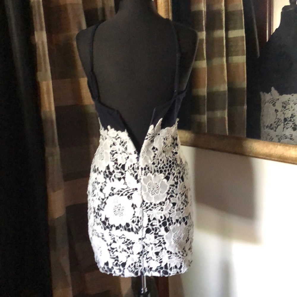 Dress - Picture 2 of 4